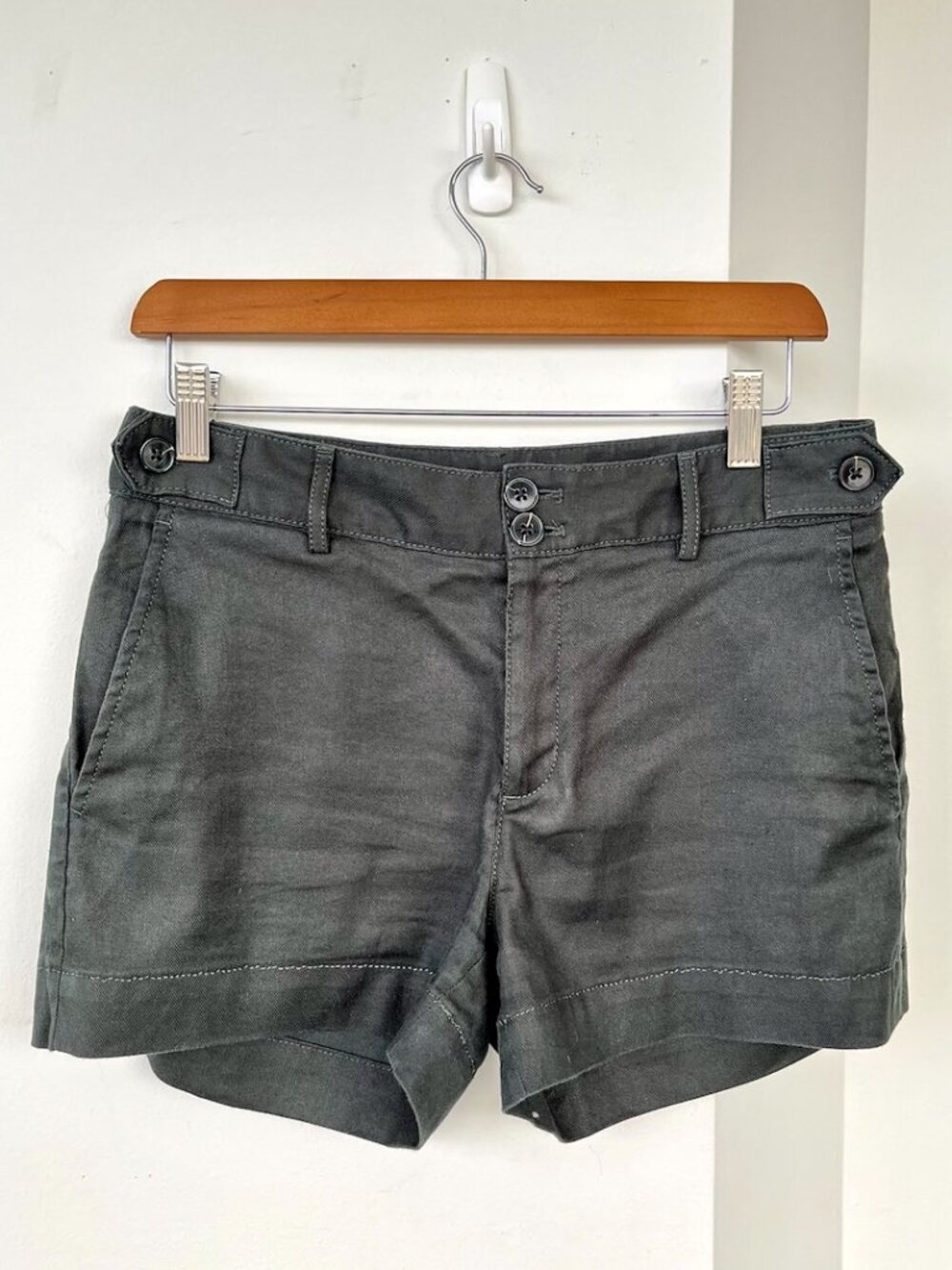 Banana Republic Dark Olive Green Tailored Shorts Size 4